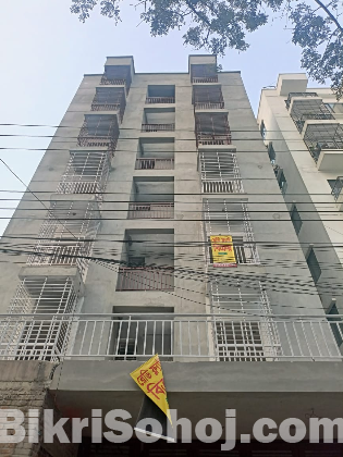 Flat for sale in Bashundhara H Block